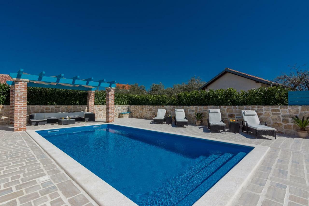 Villa Đelozija Sukošan Esterno foto