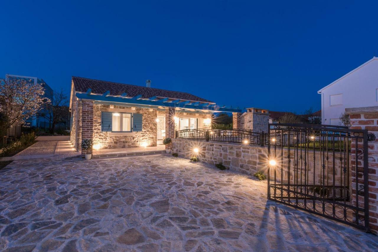 Villa Đelozija Sukošan Esterno foto