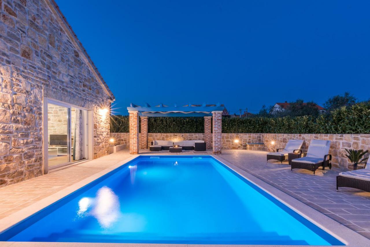 Villa Đelozija Sukošan Esterno foto