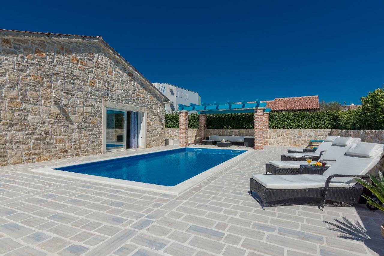 Villa Đelozija Sukošan Esterno foto