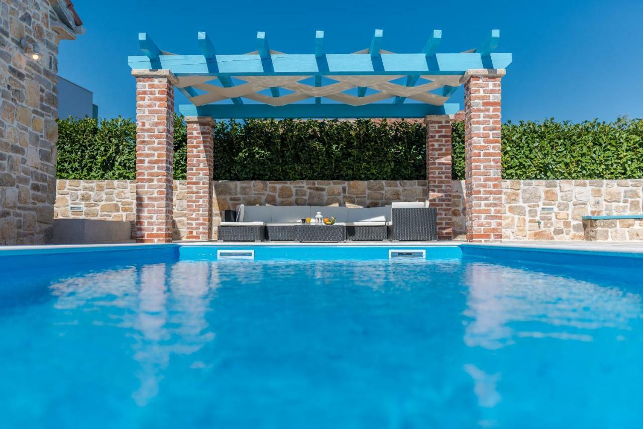Villa Đelozija Sukošan Esterno foto