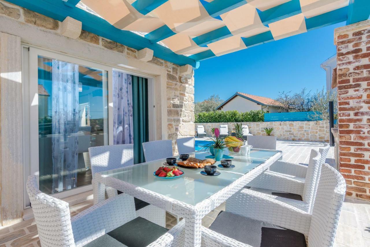 Villa Đelozija Sukošan Esterno foto