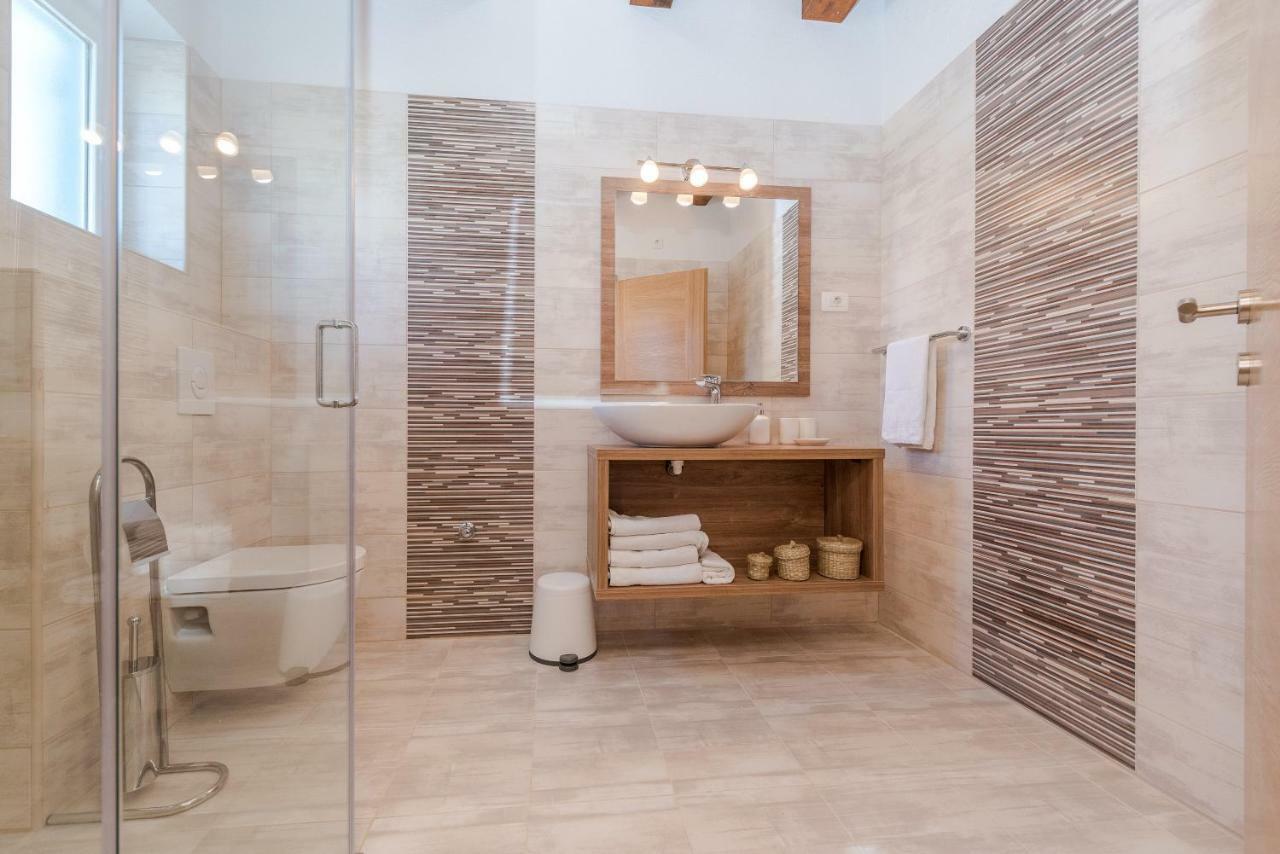 Villa Đelozija Sukošan Esterno foto