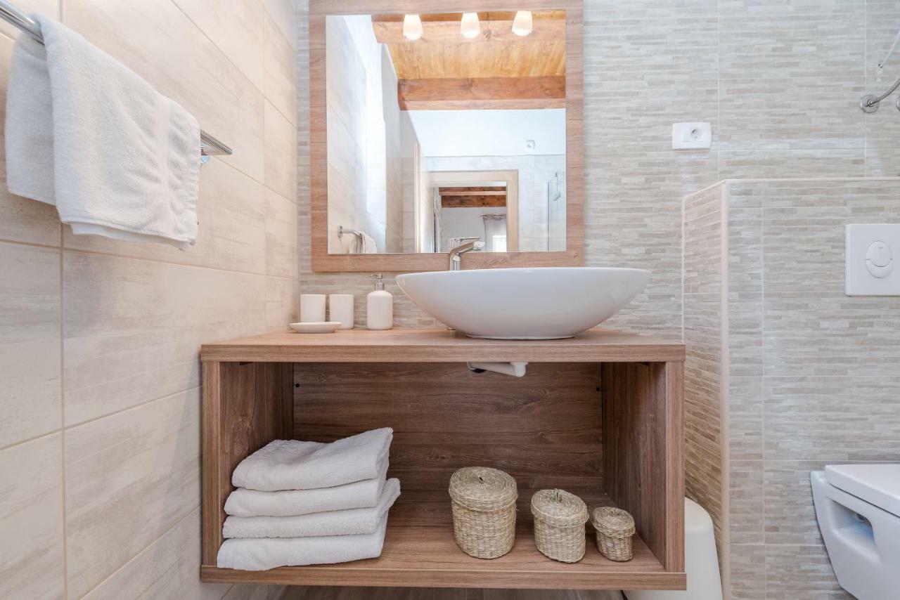 Villa Đelozija Sukošan Esterno foto