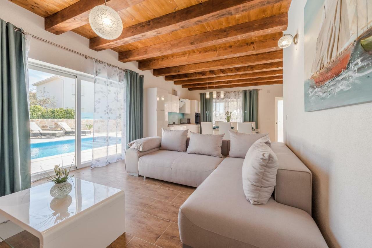 Villa Đelozija Sukošan Esterno foto