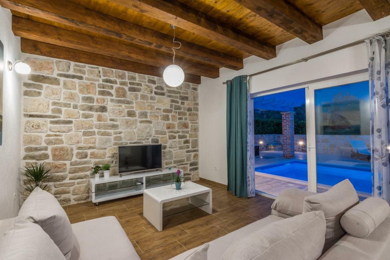 Villa Đelozija Sukošan Esterno foto