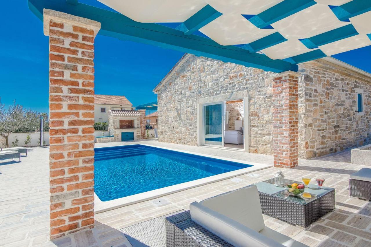 Villa Đelozija Sukošan Esterno foto