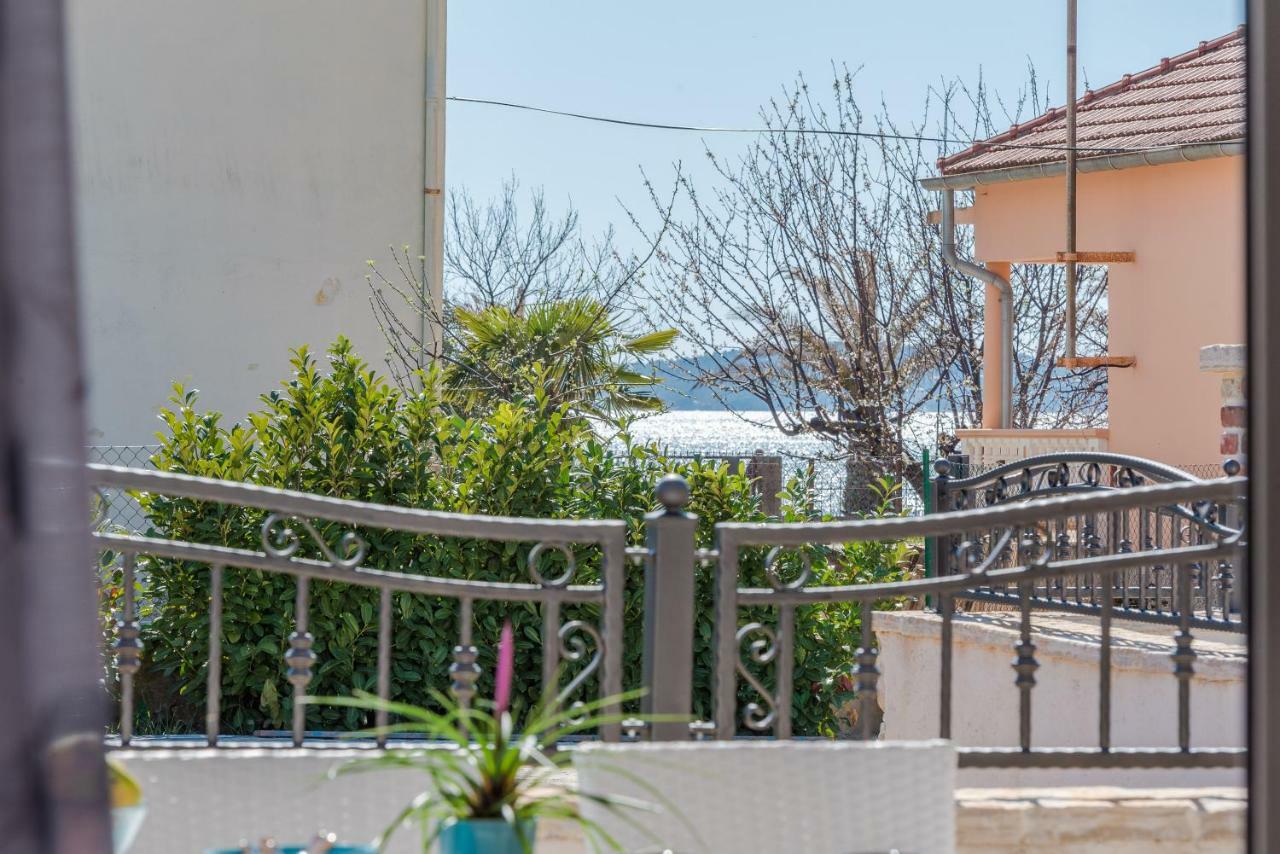 Villa Đelozija Sukošan Esterno foto